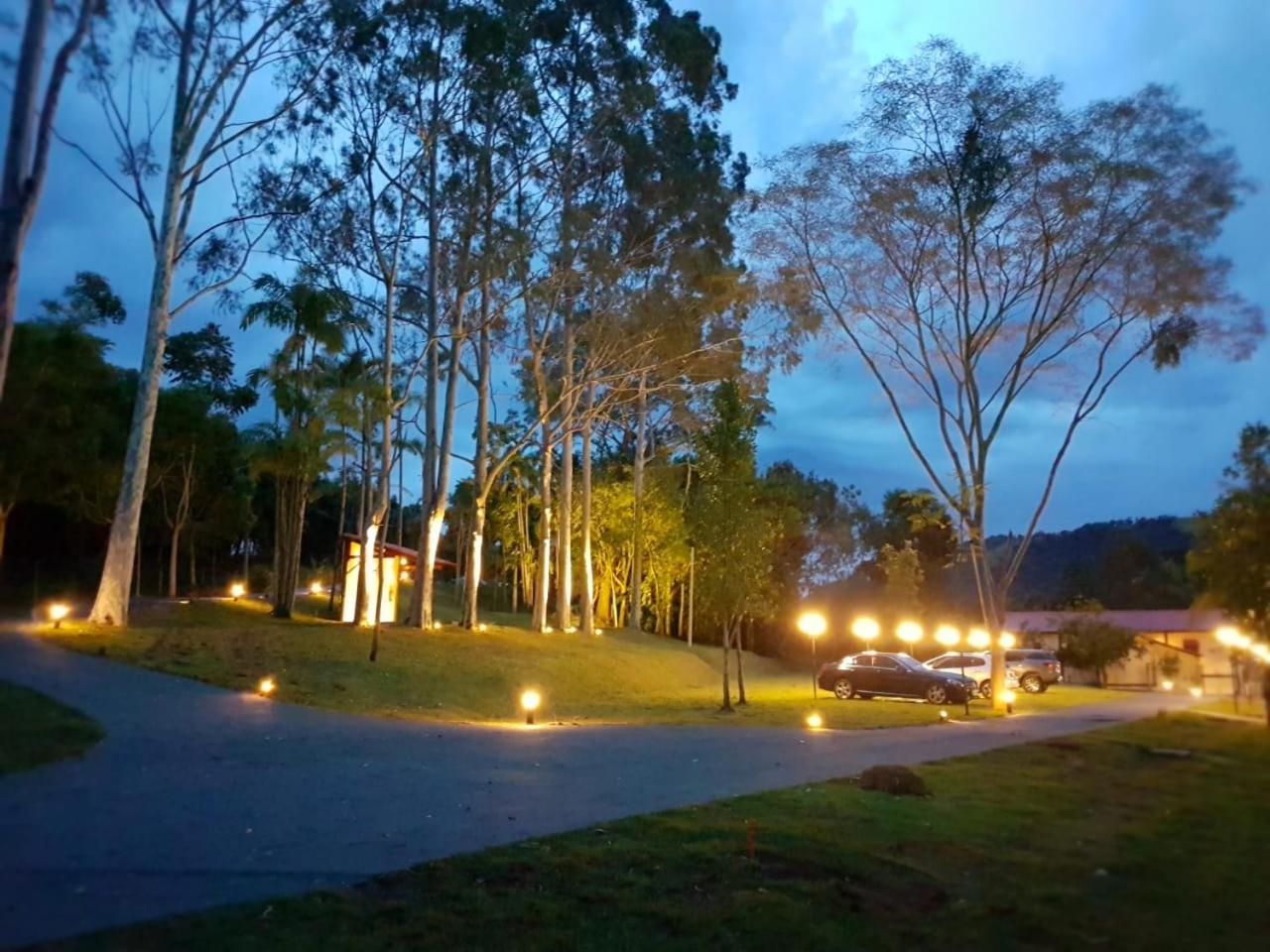 Pousada Fazenda Peroba Rosa Pedregulho Buitenkant foto